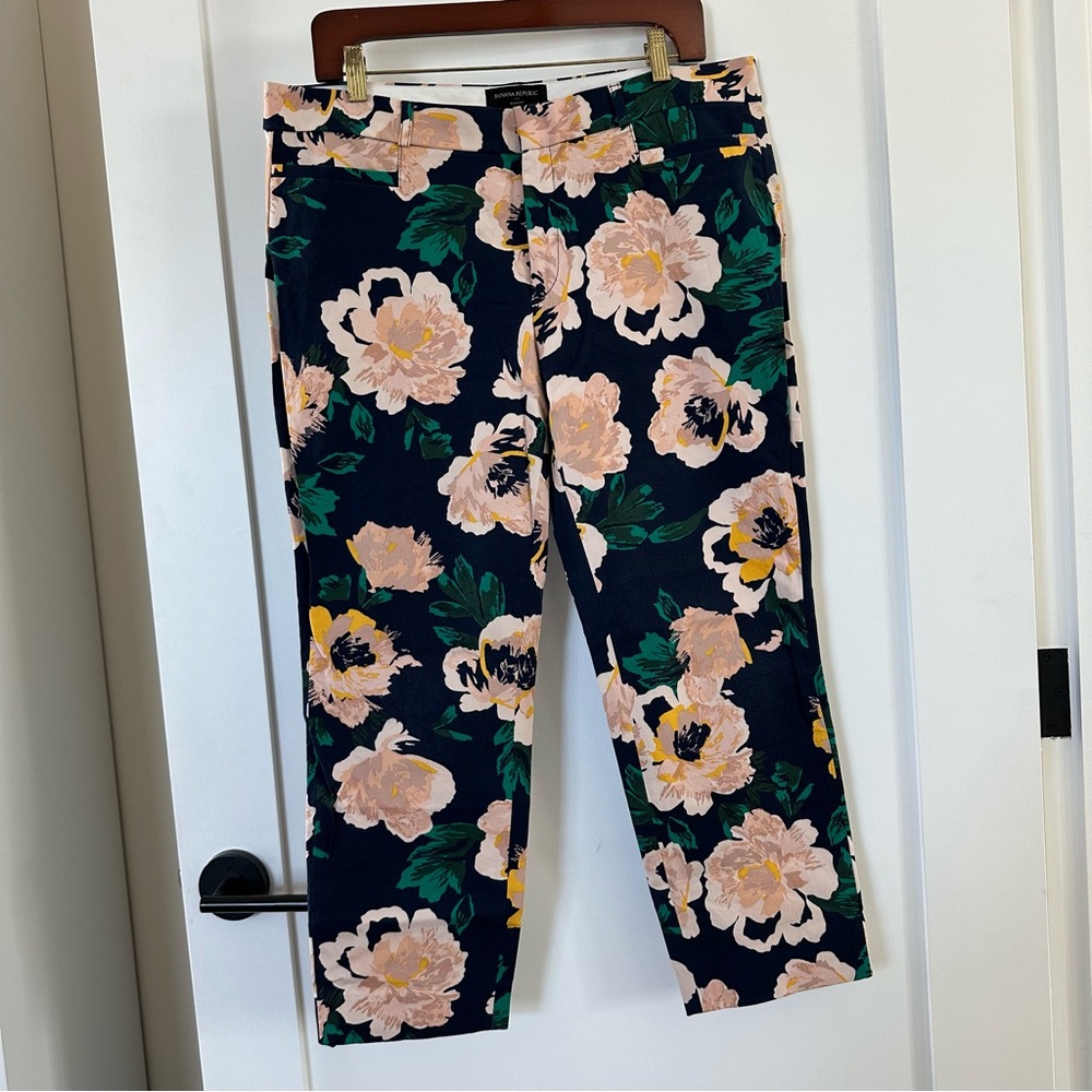Banana Republic Floral Print Cropped Pants